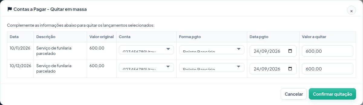Janela Contas a Pagar - Quitar em massa com duas parcelas, a conta, a forma de pagamento, a data e o valor a quitar de cada uma, e o botão Confirmar quitação.